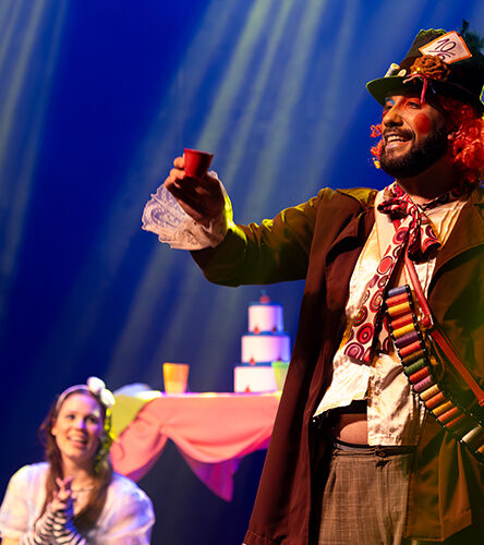 Seconci-SP leva musical Alice no País das Maravilhas a Bauru