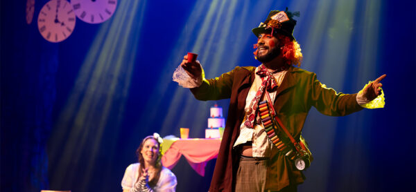 Seconci-SP leva musical Alice no País das Maravilhas a Bauru