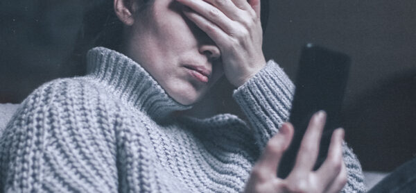 Uso excessivo das redes sociais traz risco de adoecimento psíquico