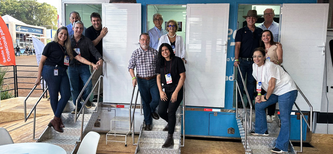 Maristela Honda participa da abertura da Agrishow com representantes do setor