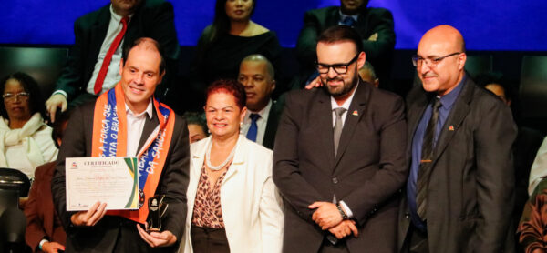 Funcionários do Iepac e do Hospital da Mulher conquistam premiação